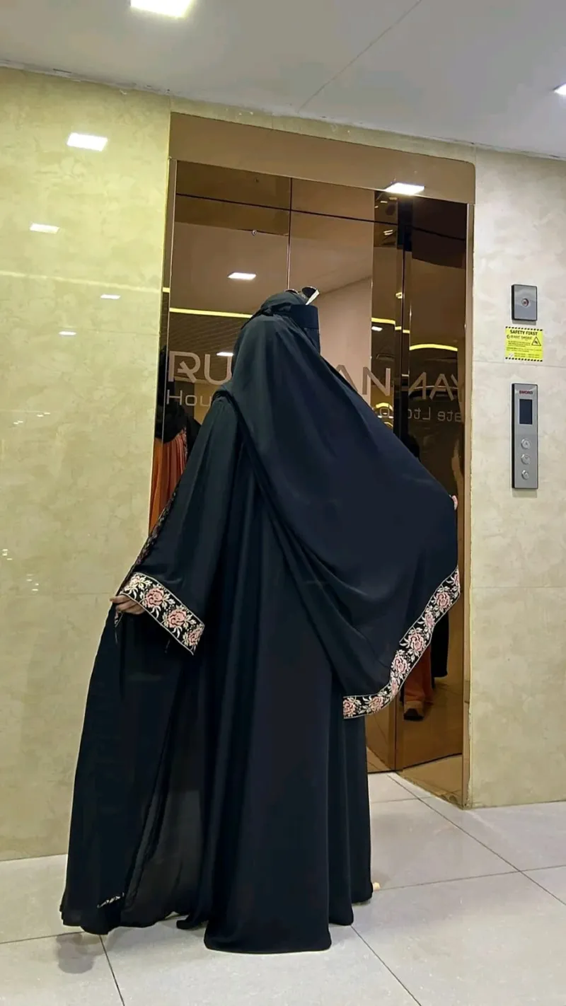 Moriyom Embroidery Borka with Full Sleeve Inner, 200 Gher