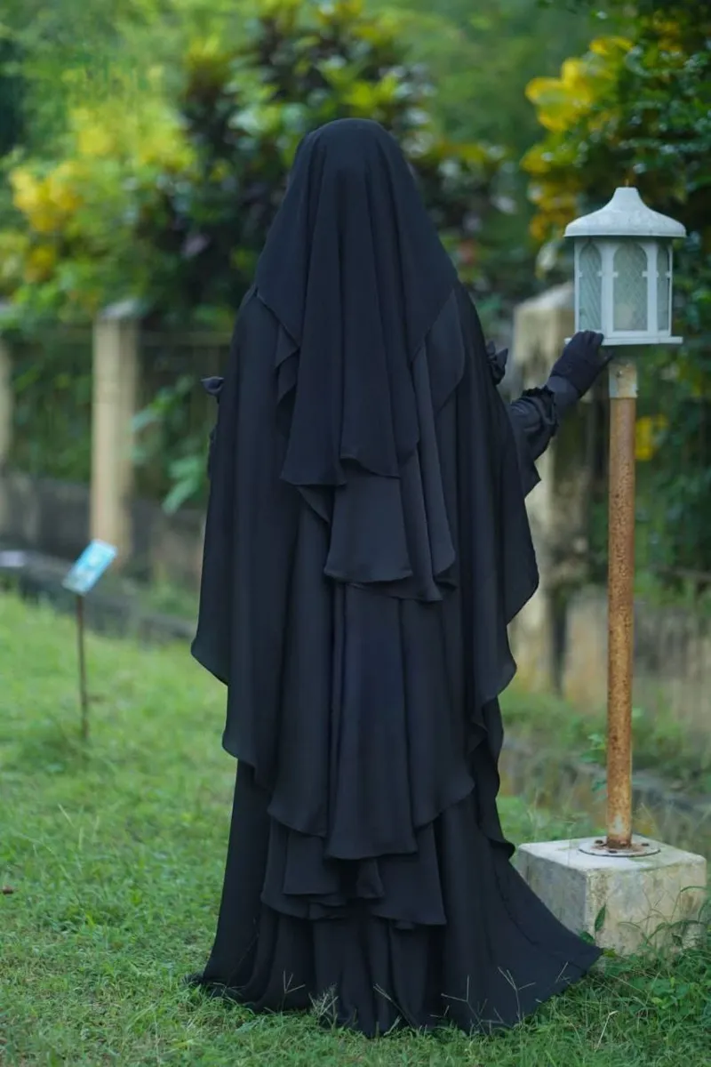 Manha Borka Set, 4 Pieces with Hijab and Nikab