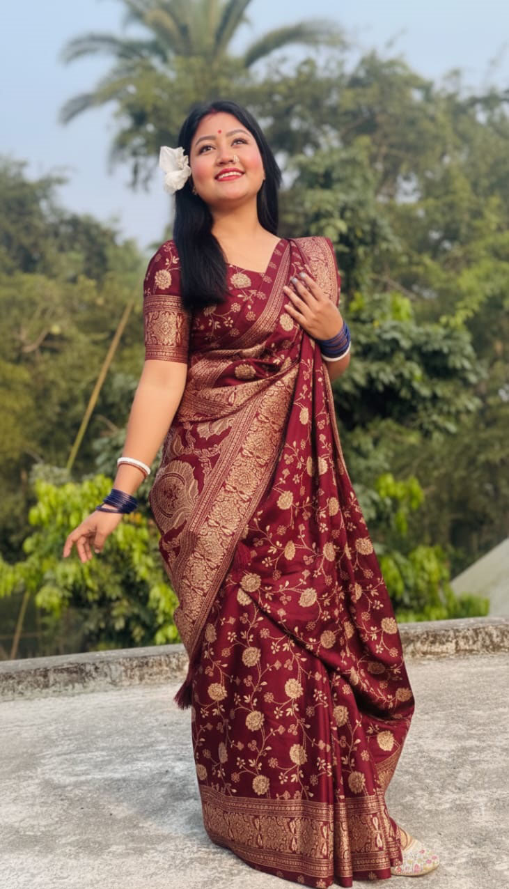 Silk Saree with Screen Print Work, Matching Blouse Included