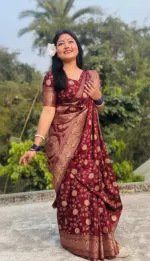 Modern Design Silk Saree with Screen Print and Blouse Piece