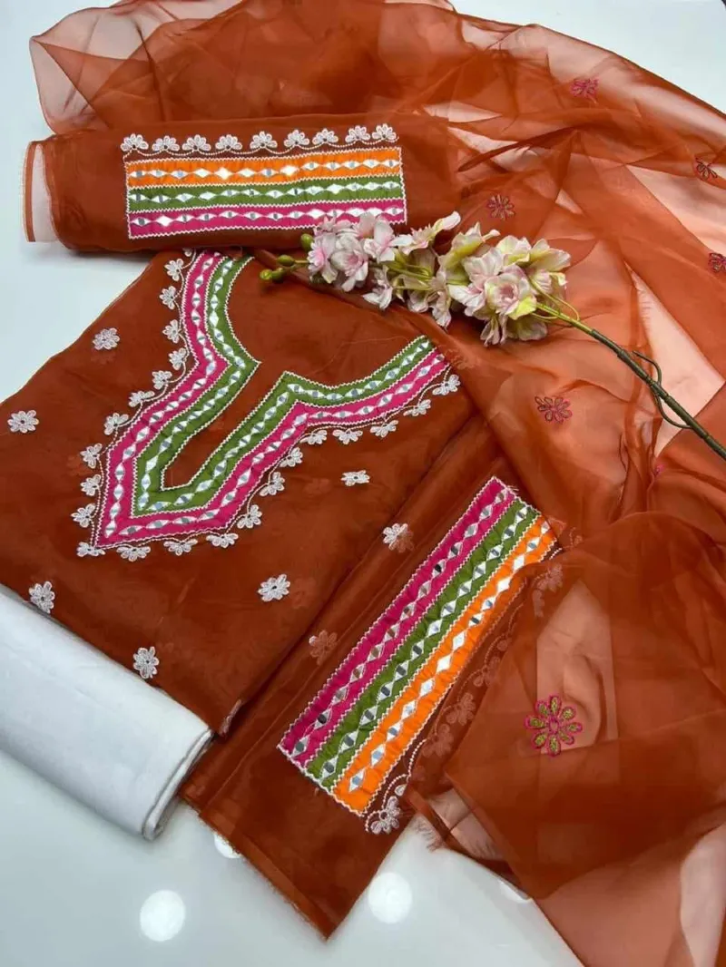 Women's Dollar and Embroidery Georgette Three Piece, Free Size to 48
