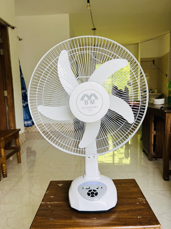 BM 16'' Rechargeable Fan with USB Charger