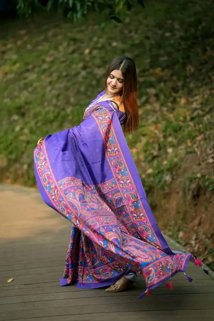 Mayalota Muslin Silk Digital Print Saree with Blouse Piece