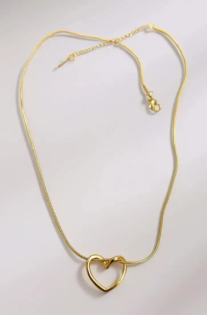 Minimalist Twisted Open-Heart Pendant Necklace