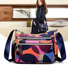 Crossbody Bag  (meroon)