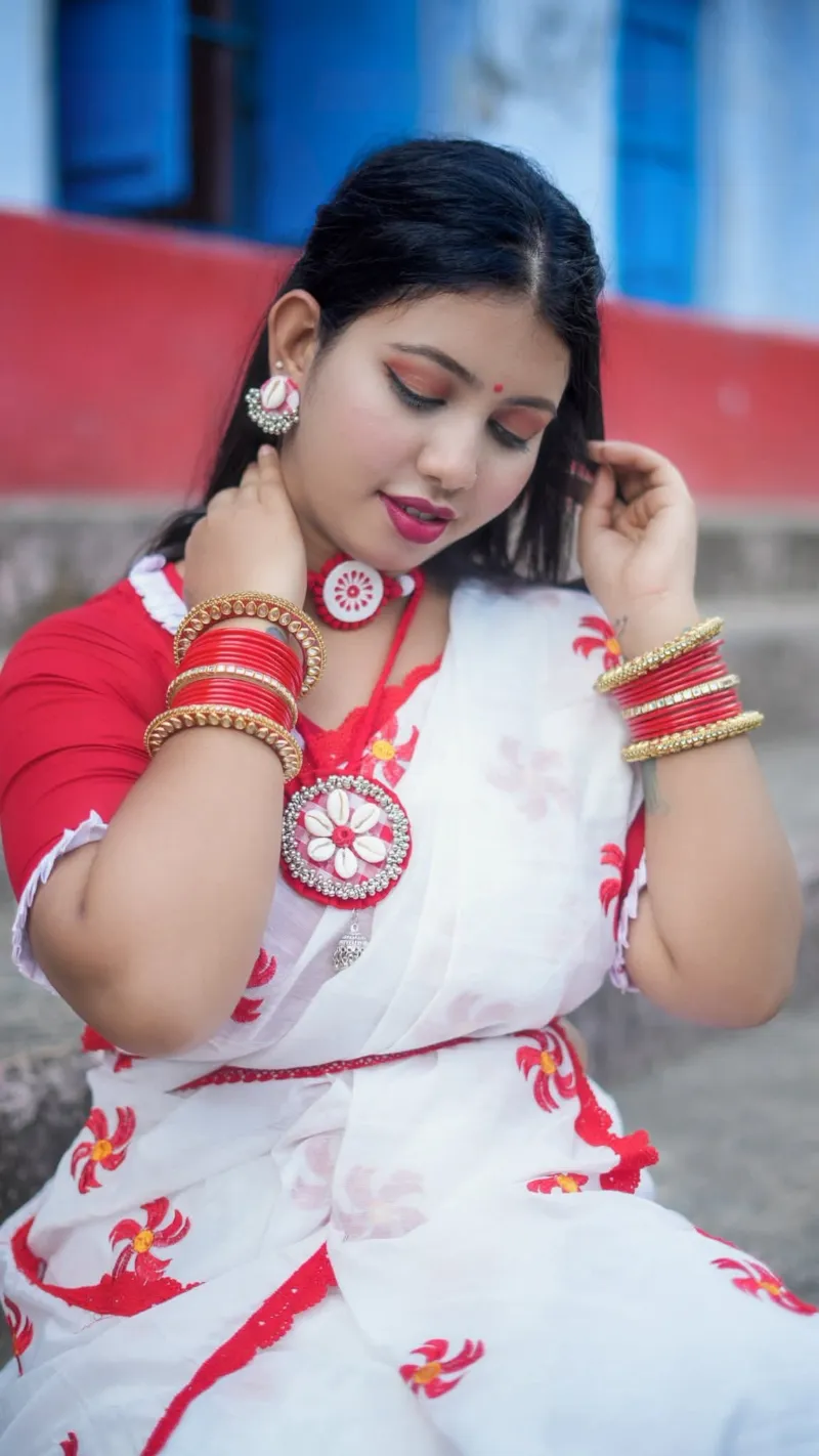 Women's Dhupian Silk Saree with Ball Print and Lace