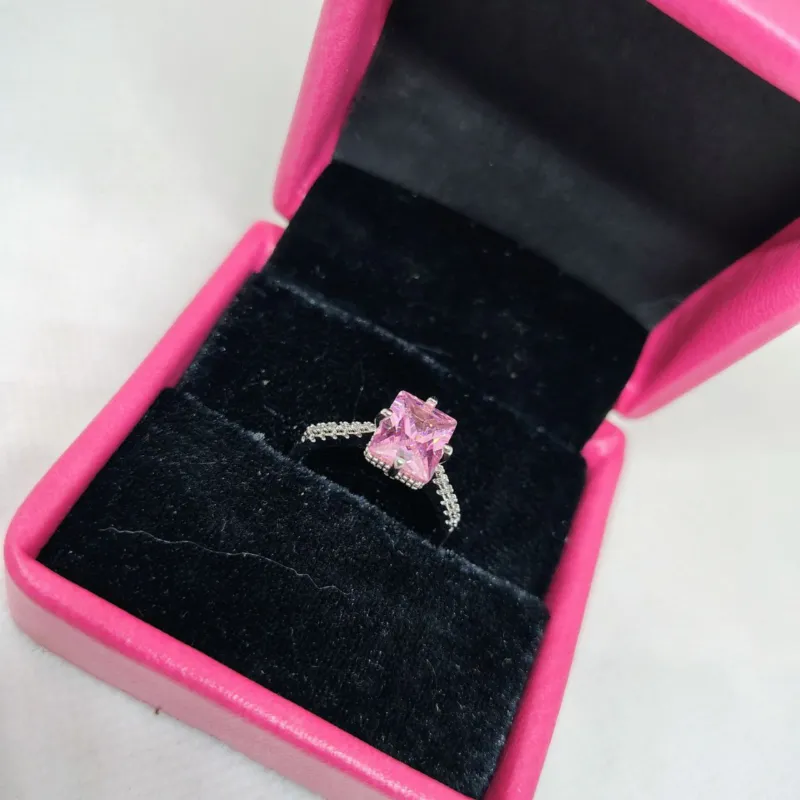 Chowtushkoni Dyuti Women's Ring