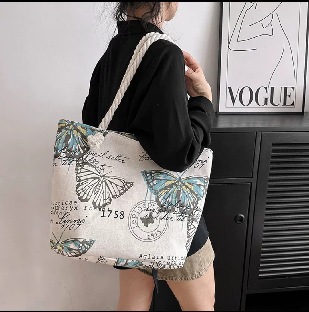 Ladies Floral Canvas Bag with Zipper, 2 Colours