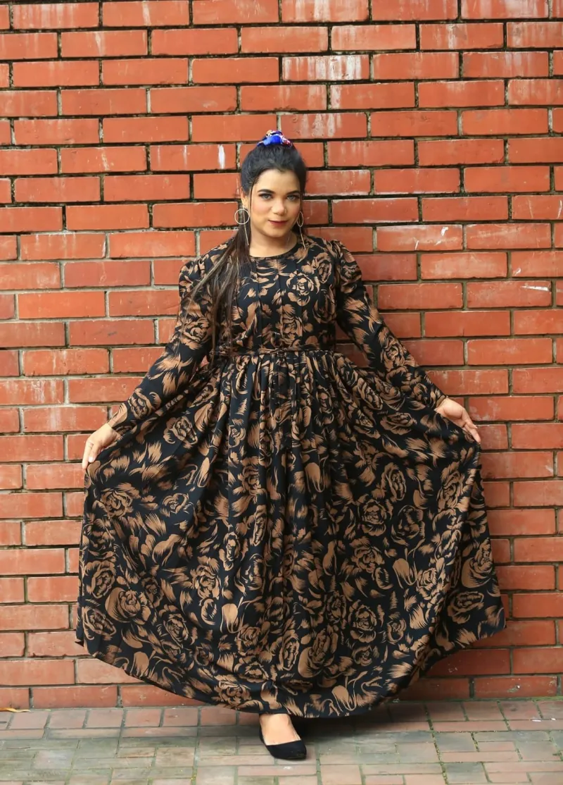 Women's Screen Print Silk Pori Gown, Lengths 51 to 56 Inch