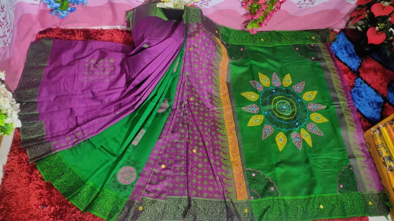 Women's 13 Haath Dhupian Silk Saree with Embroidery and Block Print