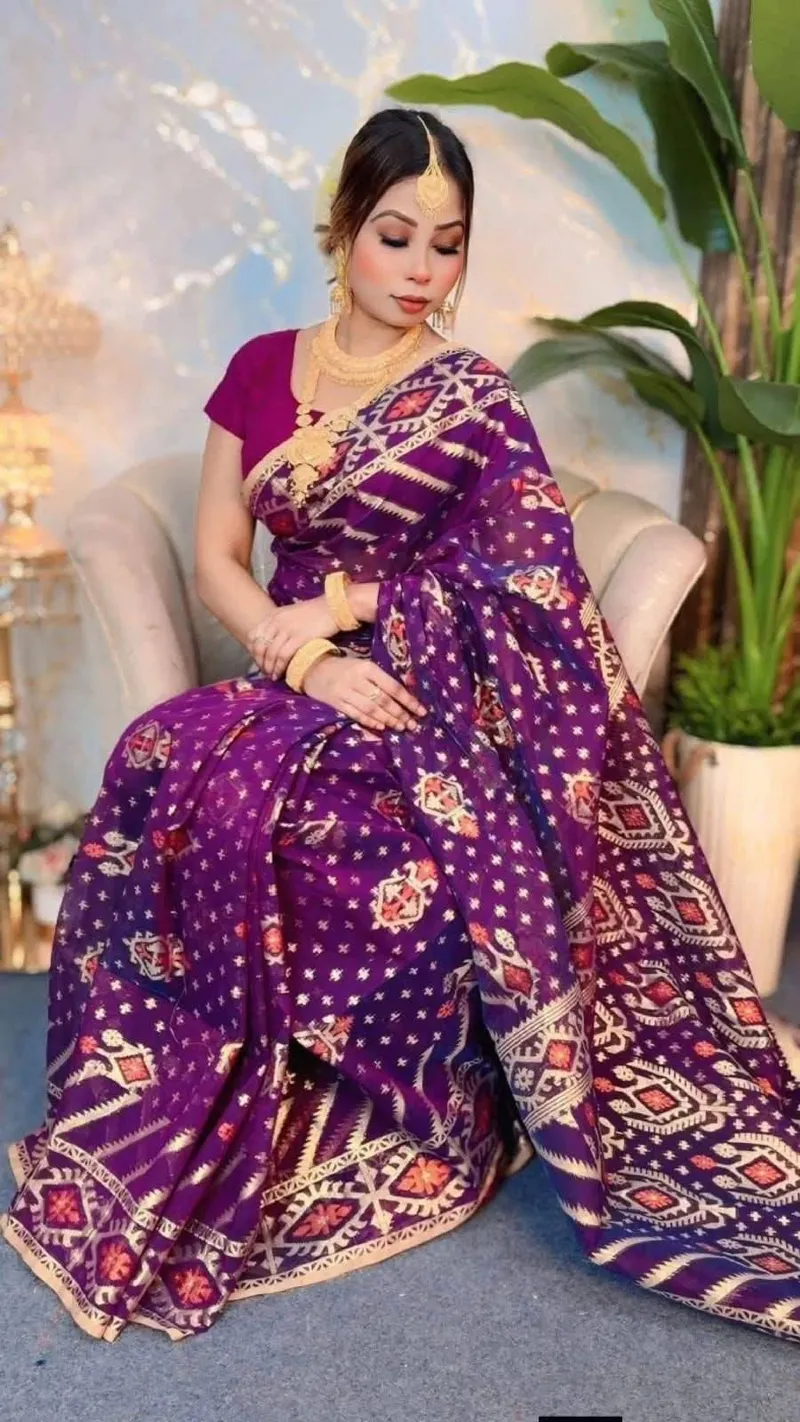 Jamdani Design Saree with Matching Blouse Piece, 5 Colours