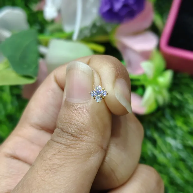 tiny crystal Chowtuskoni Nose pin  For Women