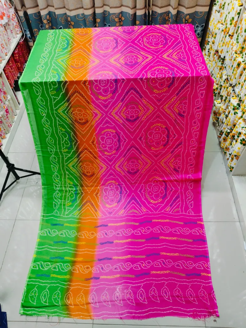 Women's Chunri Print Saree, Saree Only, 5 Colours