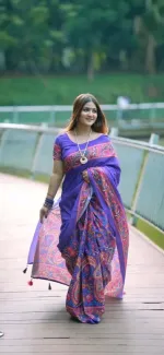 Mayalota Muslin Silk Digital Print Saree with Blouse Piece