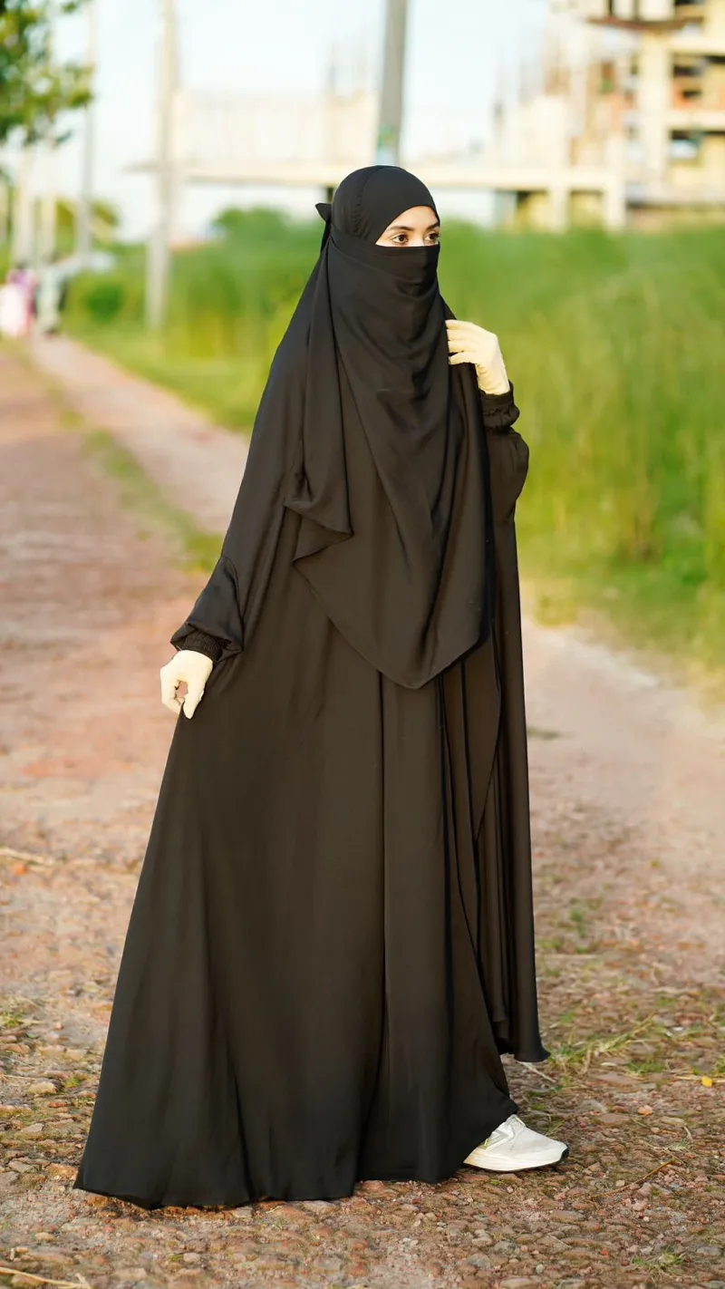 Jilbab Borka in Cherry Fabric, Free Size, 210 Gher