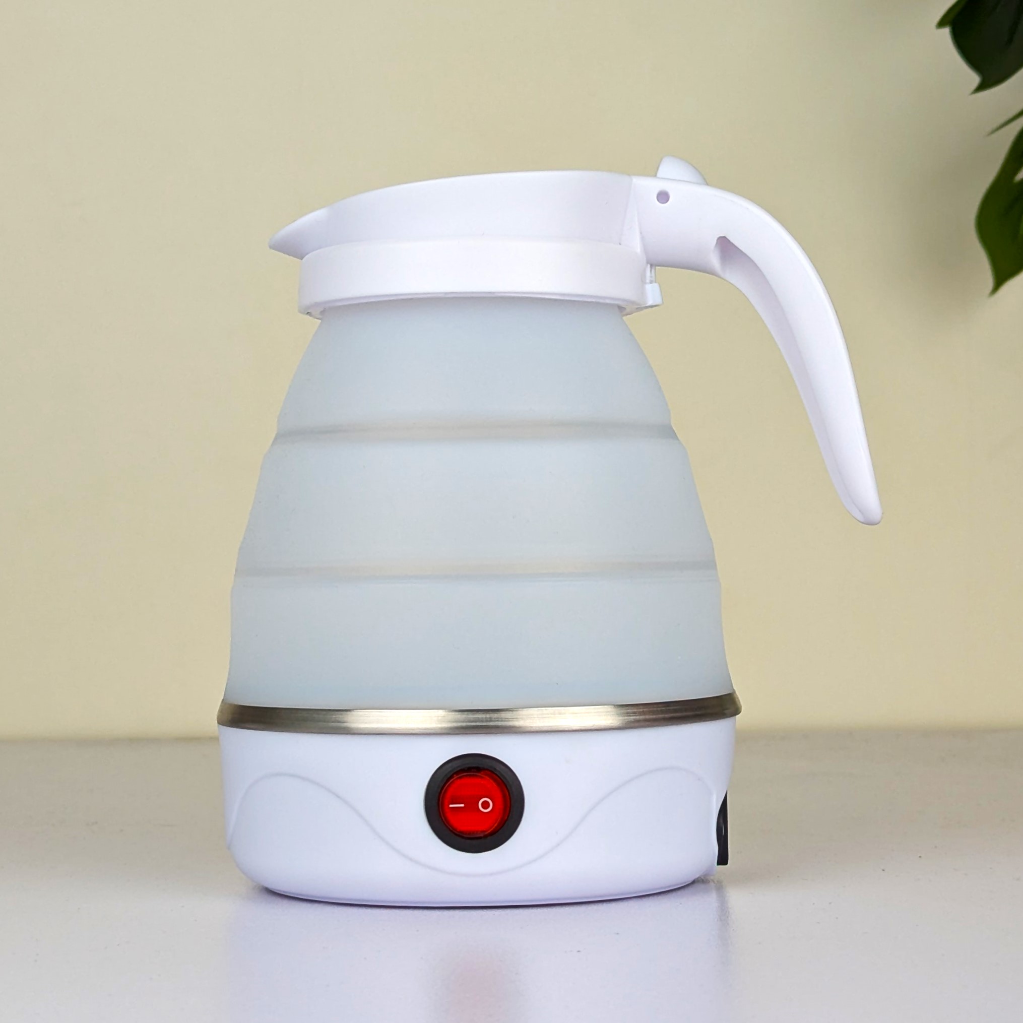 Travelling Folding Kettle 600ml – Portable Silicone Electric Water Boiler with Boil-Dry Protection & Fast Boiling for Camping, Travel & Hotels