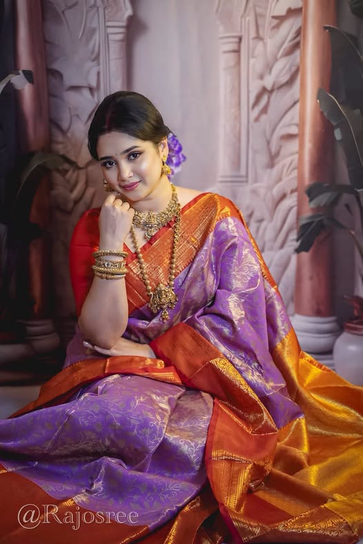 Kanjivaram Saree with Zari Work and Matching Blouse Piece, 4 Colours