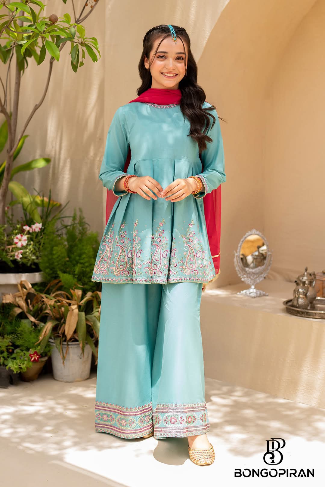 Women's Diamond Georgette Embroidered Three Piece, Chiffon Orna