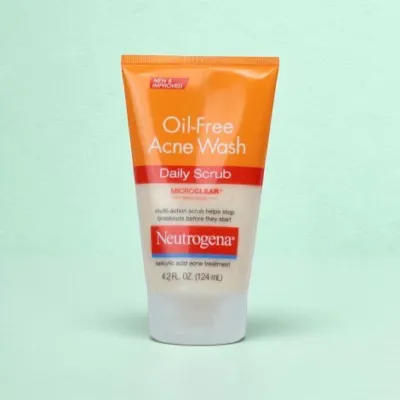 Neutrogena Oil-Free Acne Wash Daily Scrub 124ml (USA)