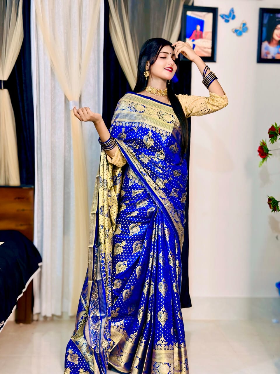 Buti Work Soft Silk Katan Saree, Saree Only, 12 Haath