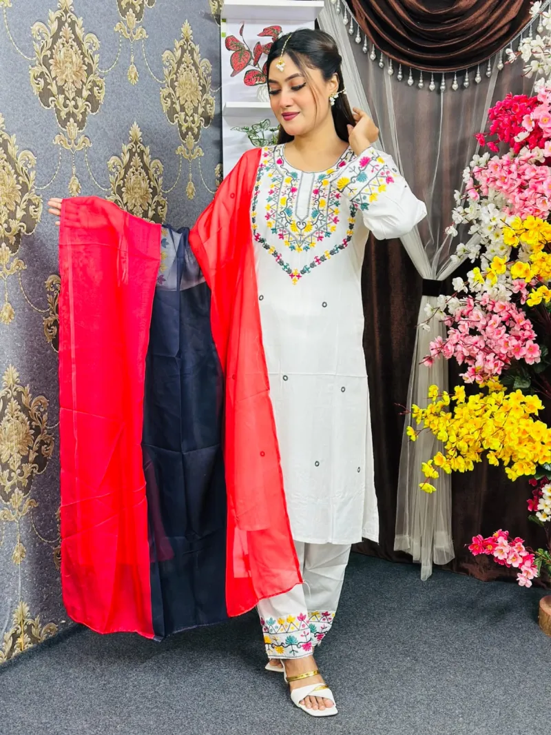 Women's AC Cotton Three Piece with Computer Embroidery