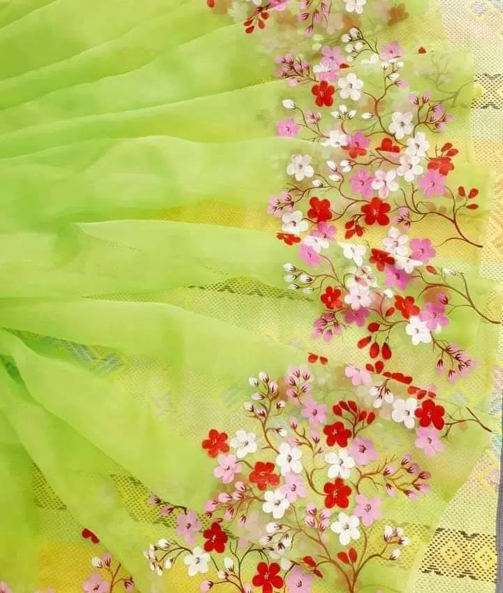 Hand Print Brush Work Saree in Half Silk, 12 Haath Long