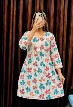 Women's Printed Short Kurti with Tassel Neck, Body 32 to 42