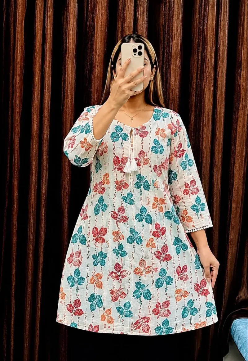Women's Printed Short Kurti with Tassel Neck, Body 32 to 42