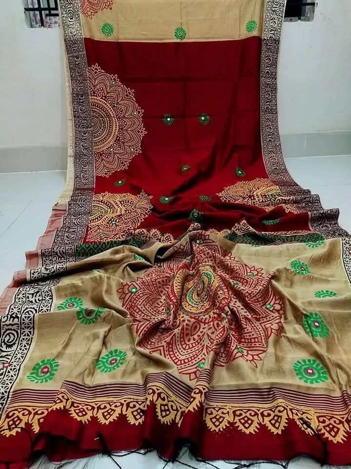 Embroidered Dhupian Silk Saree in Block Print, Without Blouse