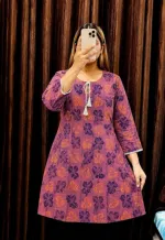 Women's Printed Short Kurti with Tassel Neck, Body 32 to 42