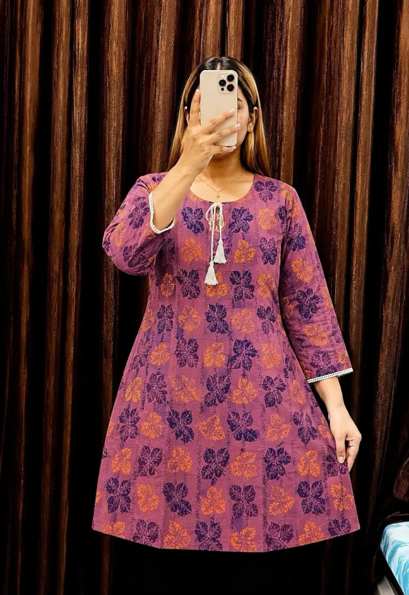 Women's Printed Short Kurti with Tassel Neck, Body 32 to 42