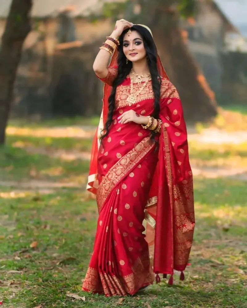 Silk Skin Print Saree with Matching Blouse Piece, 6 Colours