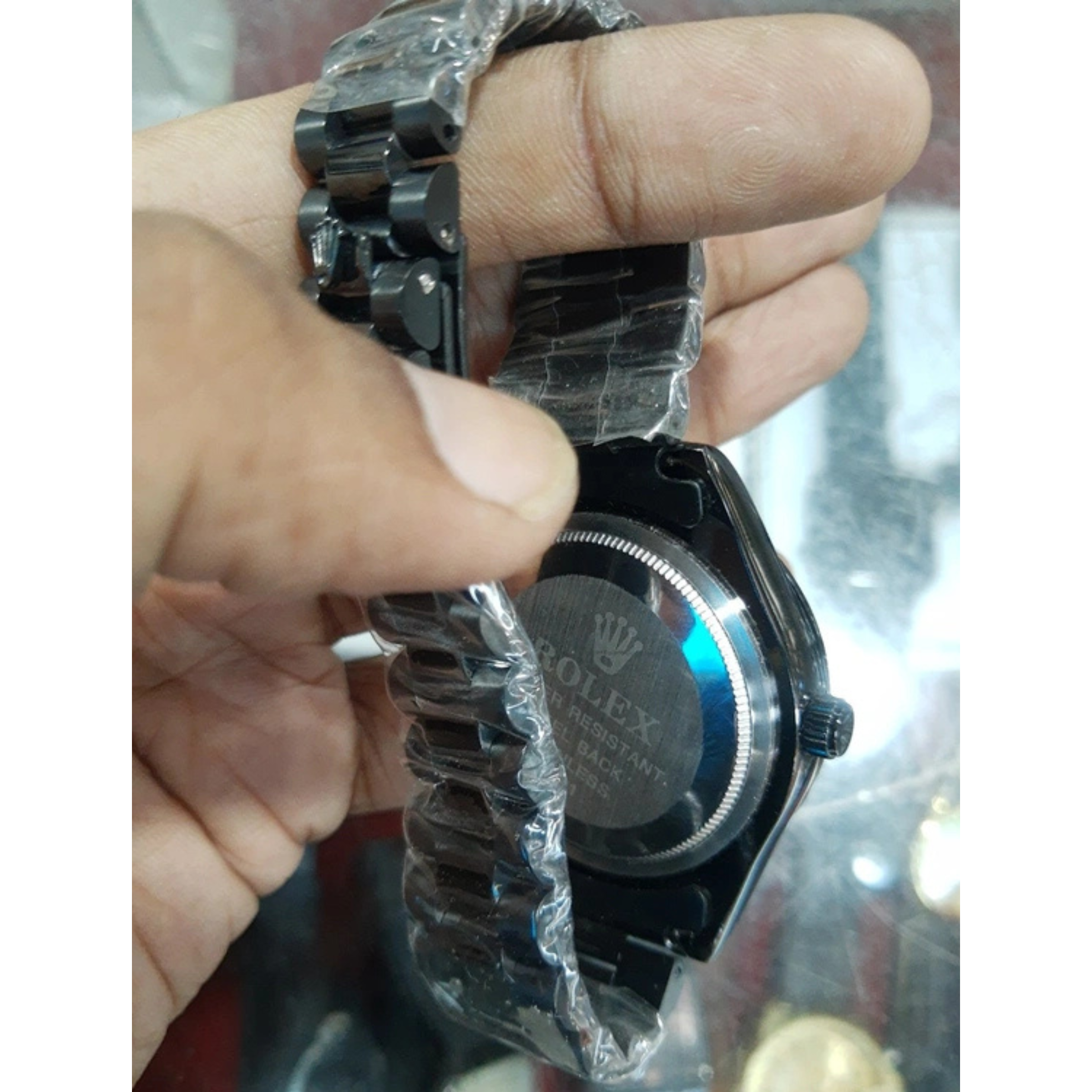 Classic Silver Quartz Watch - Round Dial
