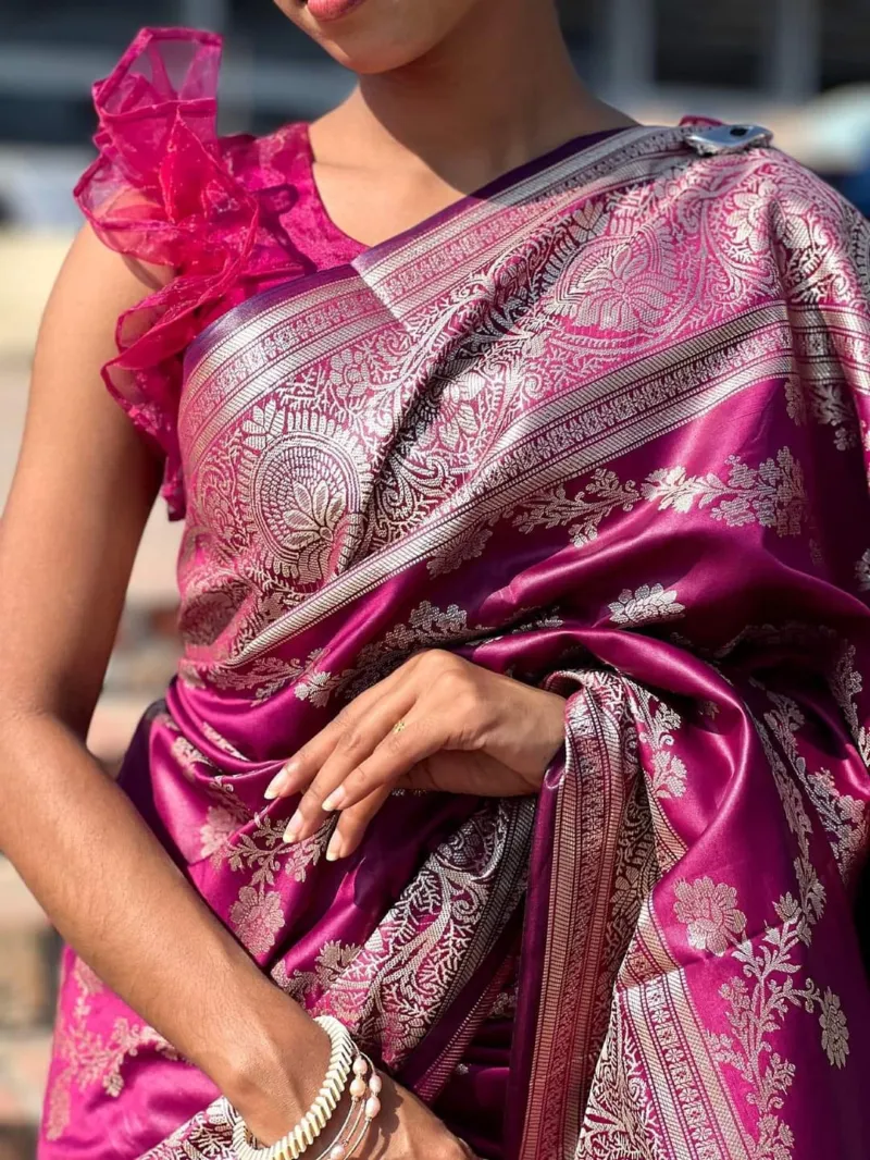 Soft Silk Banarasi Katan Saree with Zari Thread Work, 6 Colours