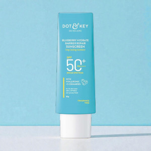 Dot & Key Blueberry Hydrate Barrier Repair Sunscreen Spf 50+ Pa++ 80gm (India)