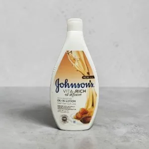 Johnson's Vita Rich Oil Infusion Rejuvenating Oil In Lotion 400ml (Italy)