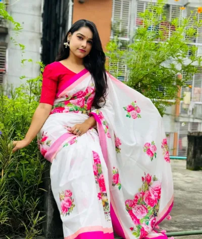 Topetor Silk Digital Print Saree with Matching Blouse Piece
