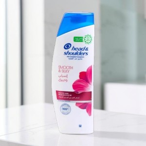 Head & Shoulders Smooth & Silky Anti Dandruff Shampoo 350ml (Saudi Arabia)