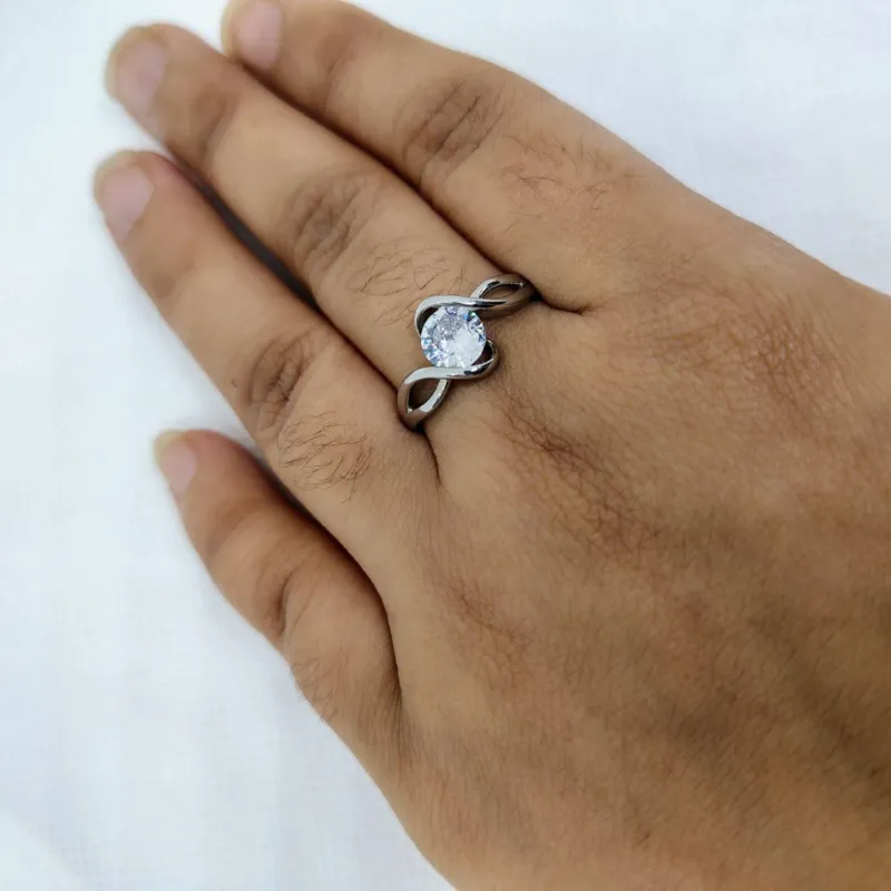 Infinity Noir Stone Ring