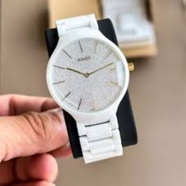 Round RADO JUBLIE WHITE CERAMIC WATCH