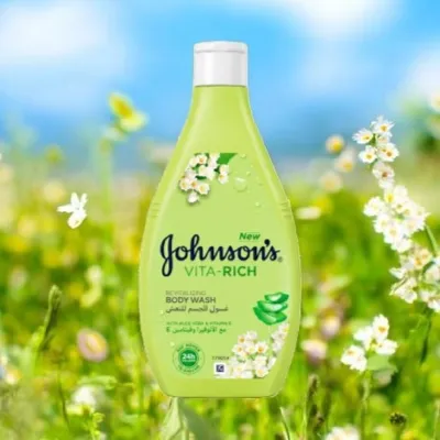 Johnson's Vita Rich With Aloe Vera & Vitamin E Revitalizing Body Wash 400ml (Italy)