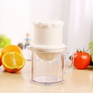 Manual Hand Press Juicer Squeezer Multifunctional Food Grade PP Small Portable Kitchen Appliance Fruit Extractor